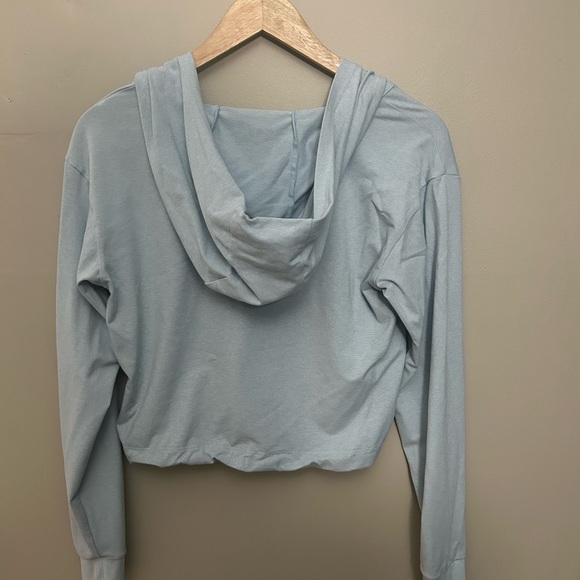 Gymshark Light Blue Cropped Hoodie Top - Picture 4 of 6